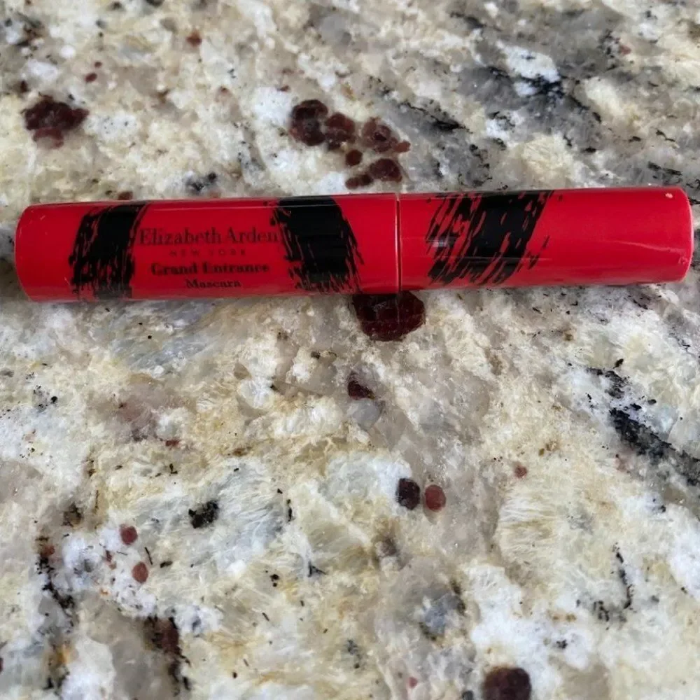 NWOB Elizabeth Arden Grand Entrance‎ Mascara Mini